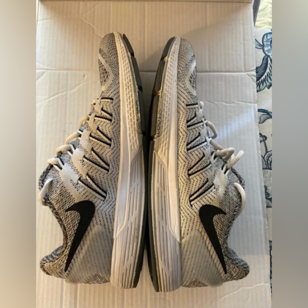 Nike Air Zoom Odyssey Sneakers - Picture 5 of 6